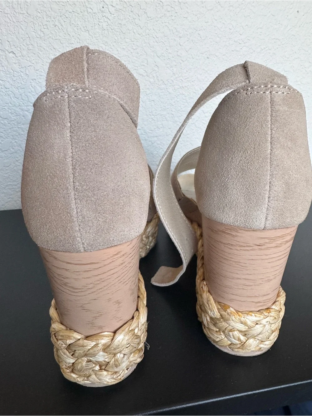 Dolce Vita stylish beige